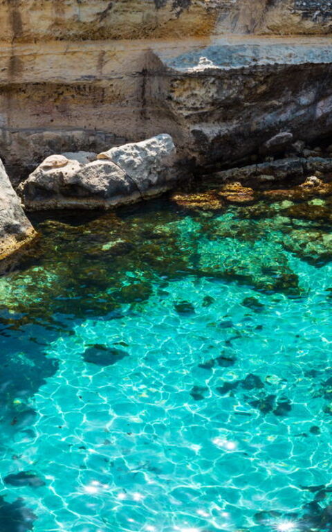 Poesigrottan i regionen Apulien