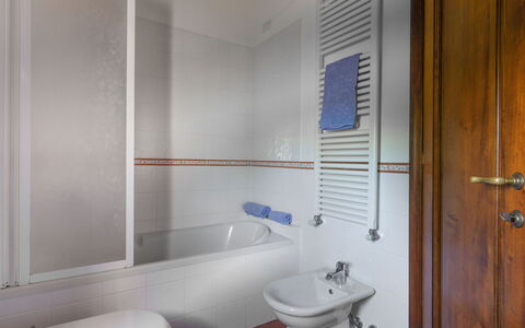 Semesterboende Pozzo Dei Desideri 2: Badrum