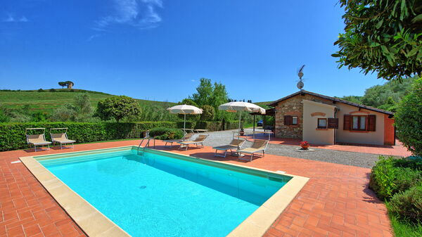 Cuccardino: slå samman, Utomhus