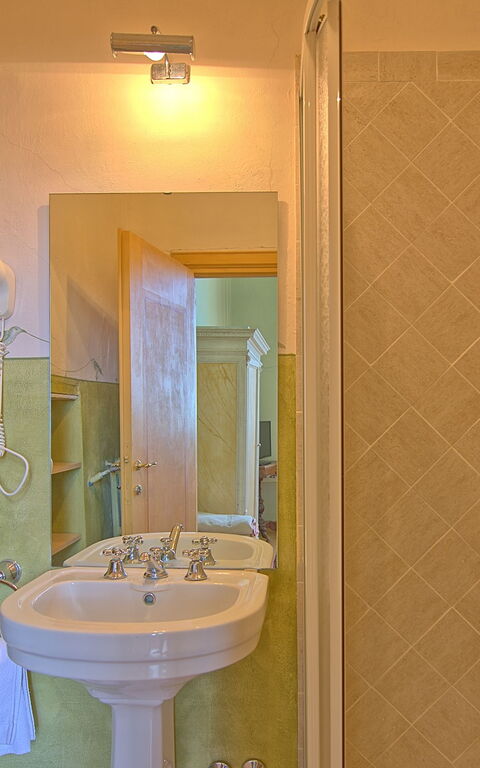 Castello Leopoldo: Badrum