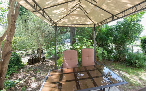 Semesterboende Tramonto: Trädgård, Utomhus