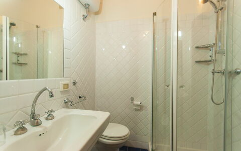 Semesterboende La Grotta: Badrum