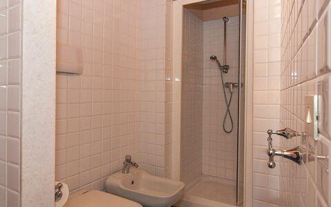 Semesterboende Tramonto: Badrum