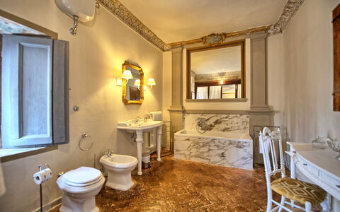 Semesterboende Cappella: Badrum