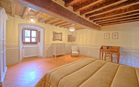 Semesterboende Montegufoni 13: sovrum