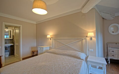 Semesterboende Montegufoni 30: sovrum