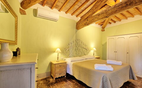 Semesterboende Montegufoni 29: sovrum