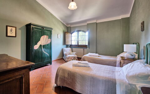 Semesterboende Villa Acciaioli: sovrum