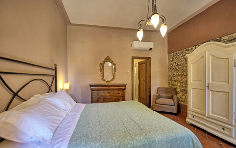 Semesterboende Villa Acciaioli: sovrum