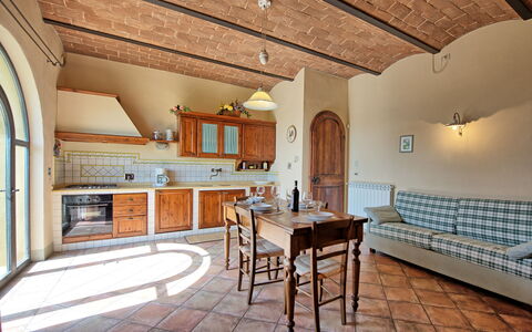 Semesterboende Glicini 1: Kök, Lunchrum, Vardagsrum