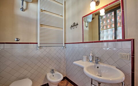 Semesterboende Glicini 3: Badrum