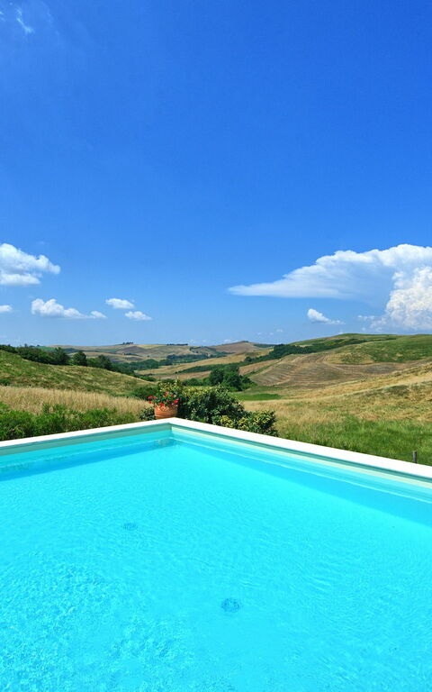 Castelmuzio: slå samman