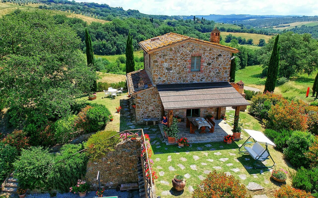 Castelmuzio: Utomhus