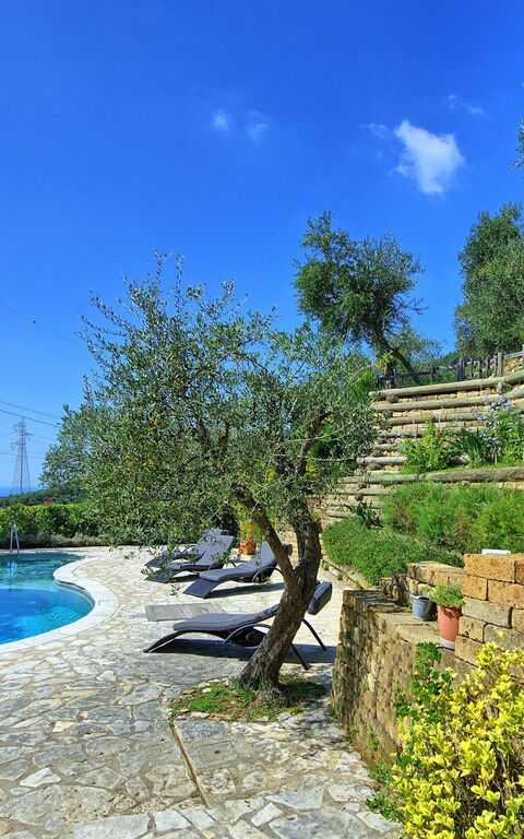 Villa Oliveta: slå samman