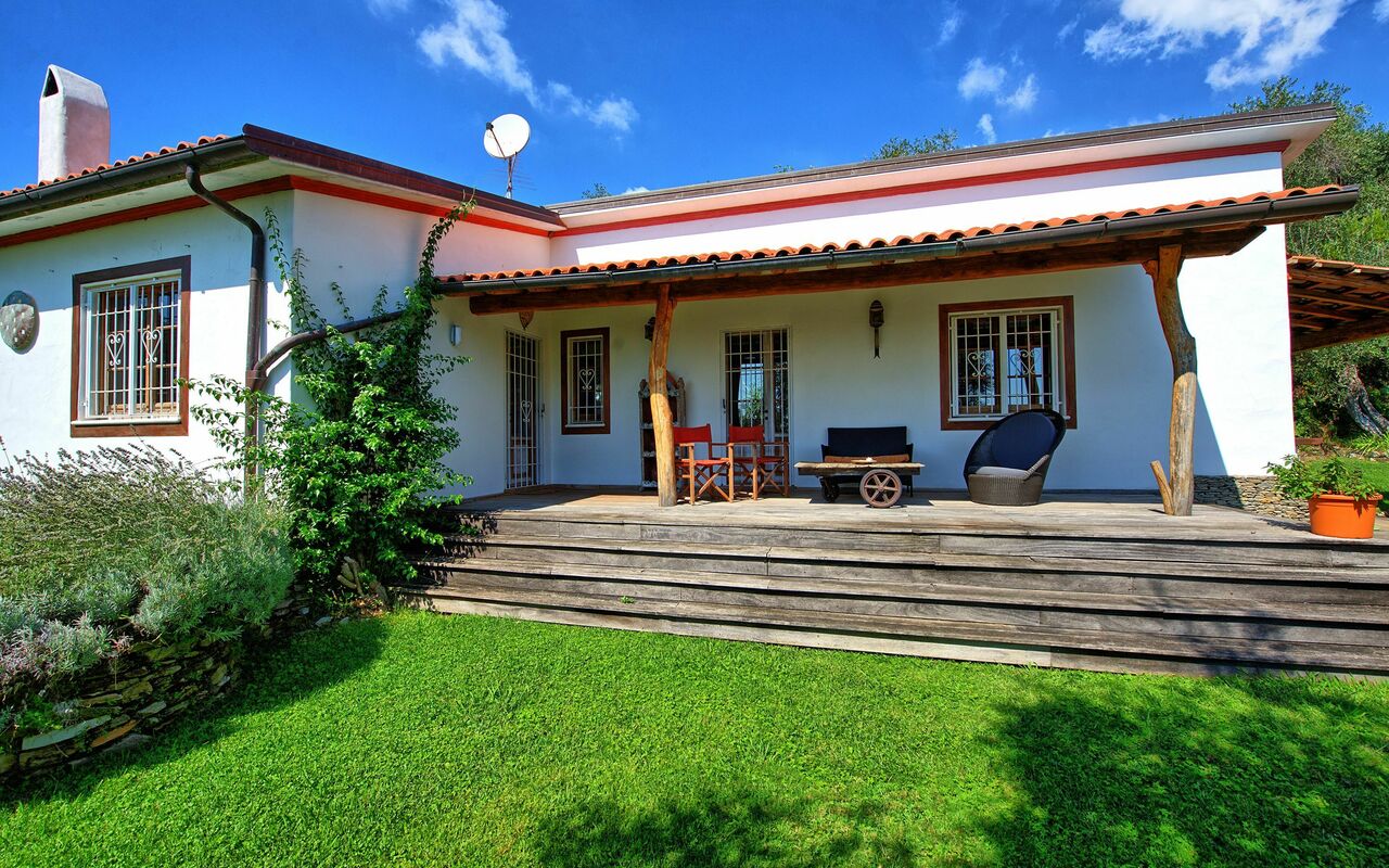 Villa Oliveta: Trädgård, Utomhus