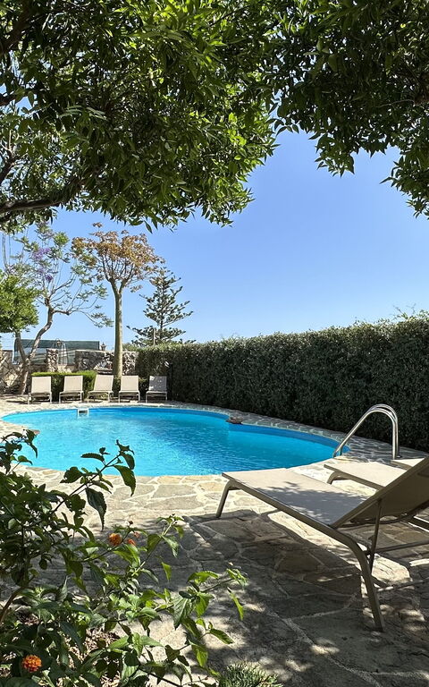 Castellammare: Exteriör, slå samman