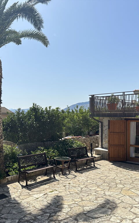 Castellammare: Exteriör