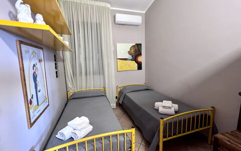 Semesterboende Castellammare 3: sovrum