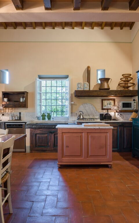 Villa Fontine: Kök, Lunchrum