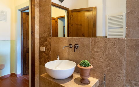 Semesterboende Montelopio 4: Badrum, Rumsinformation