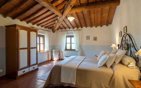 Semesterboende Montelopio 4: sovrum