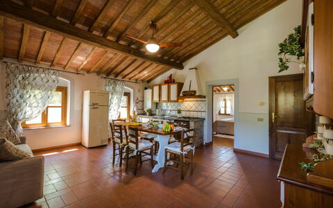 Semesterboende Montelopio 4: Kök, Lunchrum, Vardagsrum