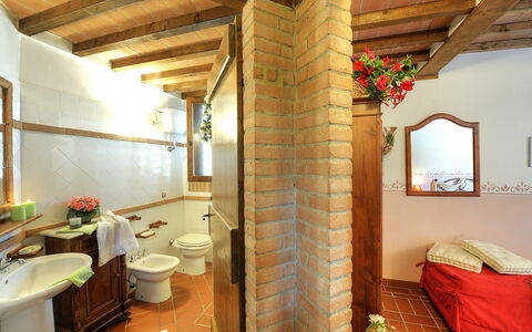 Semesterboende Montelopio 5: Badrum