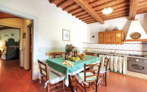 Semesterboende Montelopio 3: Kök, Lunchrum, Vardagsrum