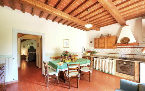 Semesterboende Montelopio 3: Kök, Lunchrum, Vardagsrum