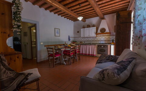 Semesterboende Montelopio 3: Kök, Lunchrum, Vardagsrum