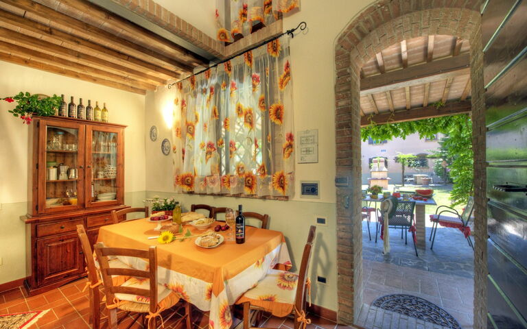 Semesterboende Montelopio 6: Kök, Lunchrum, Vardagsrum