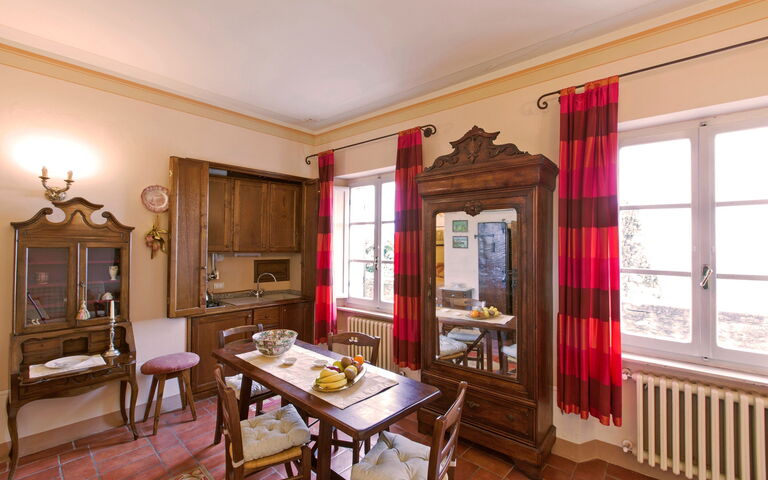 Semesterboende Santo Agostino Belvedere: Kök, Vardagsrum