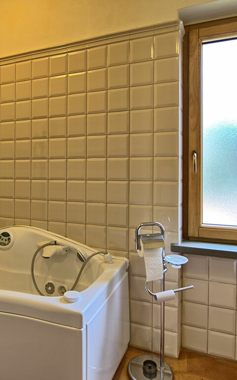 Villa Contessa: badkar, Badrum