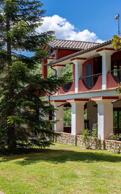 Villa Contessa: Exteriör, Trädgård, Utomhus