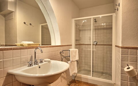 Semesterboende Fornacino 4: Badrum