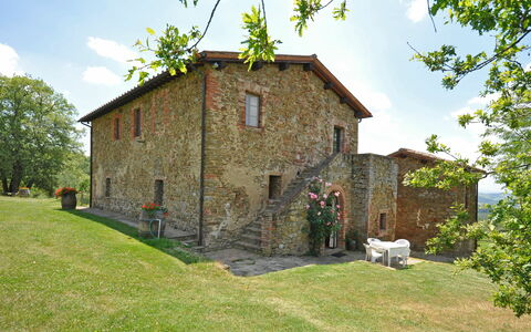 Semesterboende Orietta 4: Exteriör, Huvudentré, Utomhus