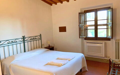 Semesterboende Le Fonti 8: sovrum