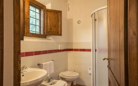 Semesterboende Le Fonti 8: Badrum