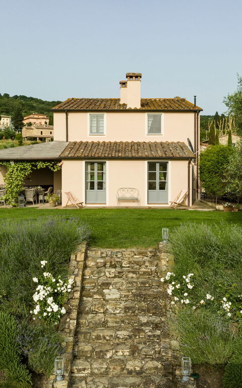 Villa Danilo: Exteriör, Trädgård, Utomhus