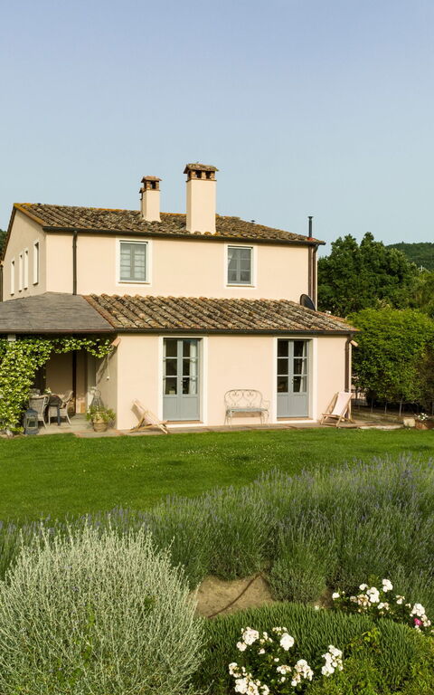 Villa Danilo: Exteriör, Trädgård, Utomhus