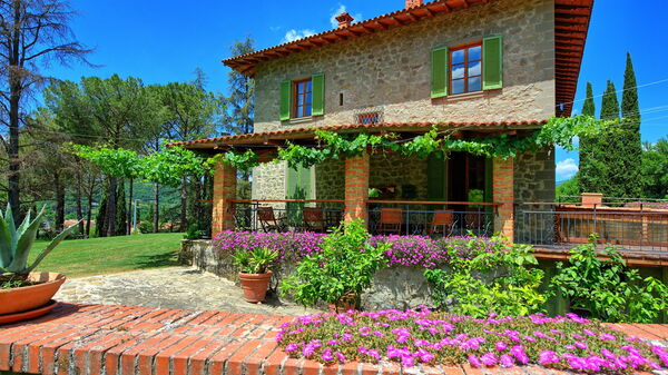 Villa Lo Scoiattolo: Exteriör, Sommar, Trädgård, Utomhus