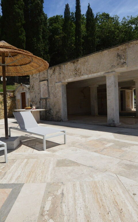 Le Querciolaie: Utomhus