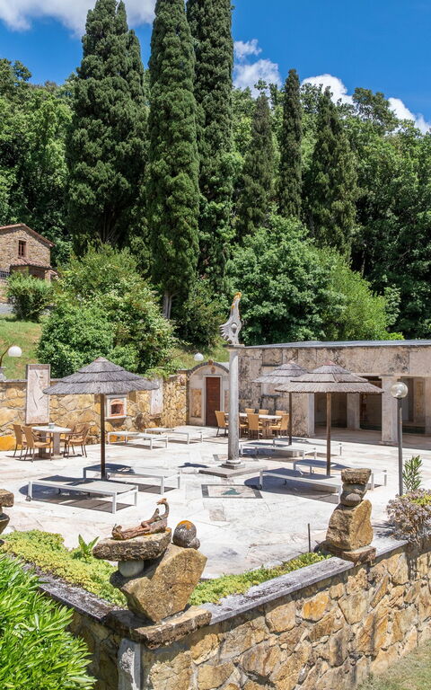 Le Querciolaie with Geothermal Pool: badkar, slå samman, Utomhus, Visningar