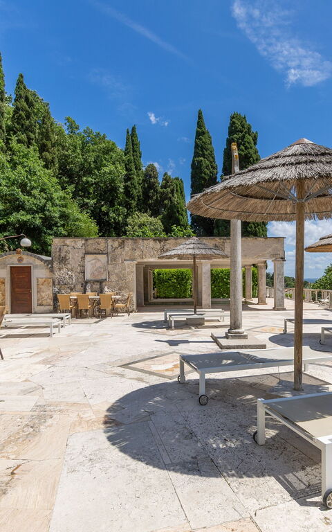 Le Querciolaie with Geothermal Pool: Utomhus