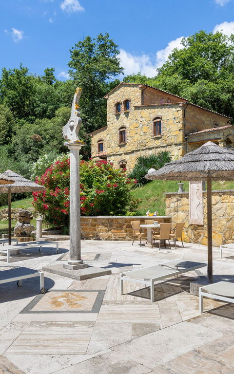 Le Querciolaie with Geothermal Pool: Utomhus