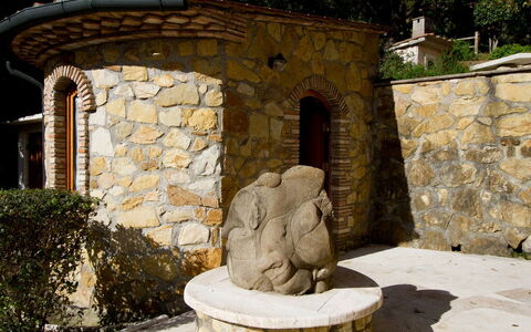 Semesterboende Fontana 2: Exteriör, Utomhus