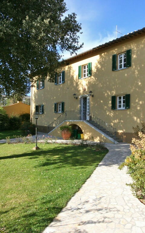 Dante: Exteriör, Trädgård