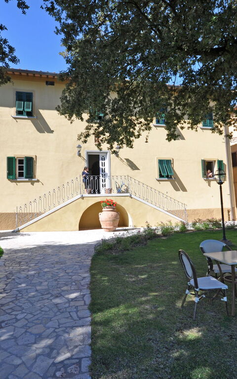 Dante: Exteriör, Trädgård