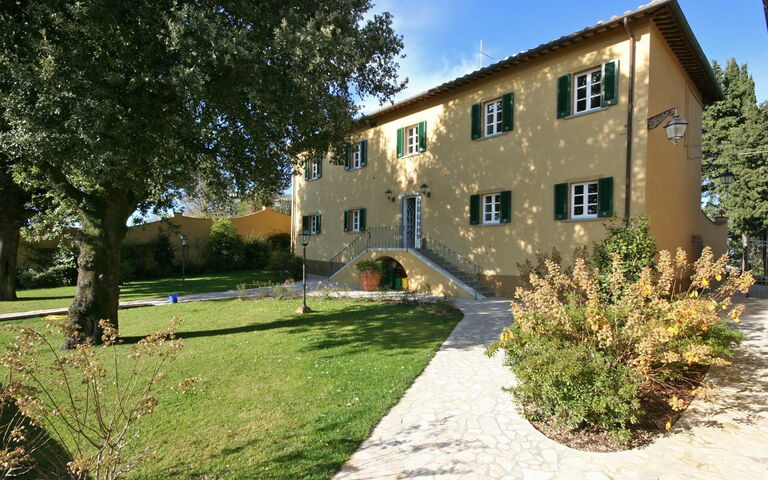 Dante: Exteriör, Trädgård