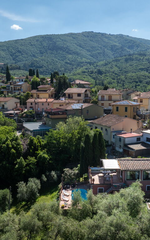 Casa Vania: Utomhus, Visningar